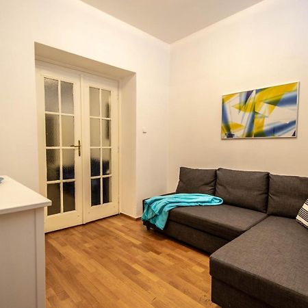 Labyrinth Apartments By Ruterra Prague Exterior photo